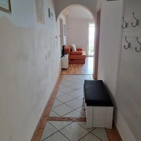 Katarina Apartment Smrika