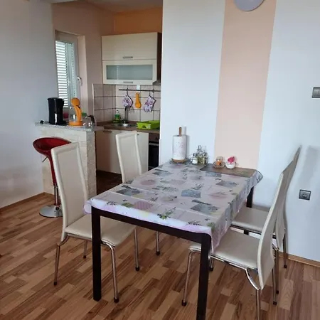 Katarina Apartment *