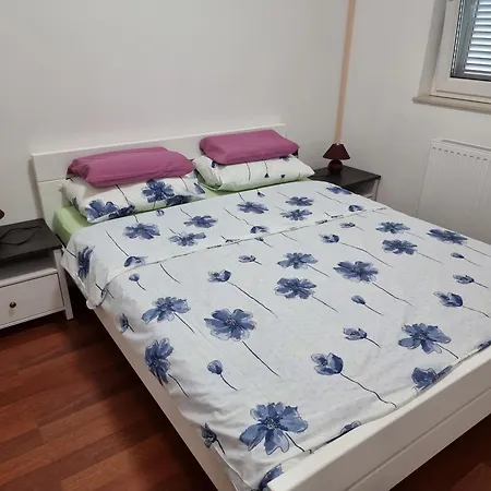 Apartment Katarina *