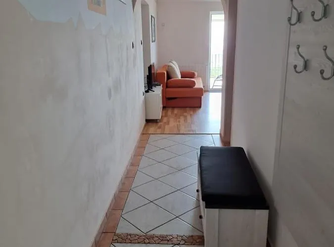 Katarina Apartment Smrika