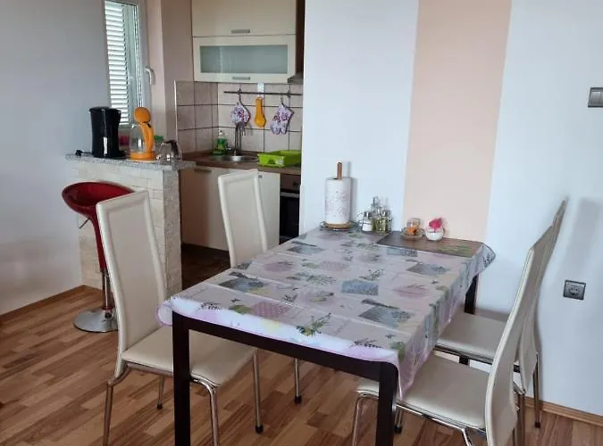 Katarina Apartment *